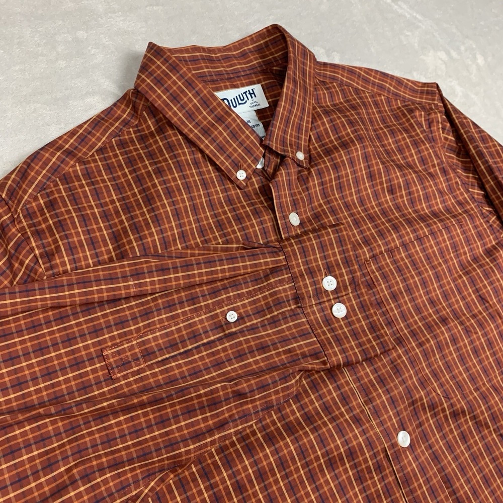 Duluth Trading Co Shirt Mens Medium Red Plaid Long Sleeve Button Down Cotton